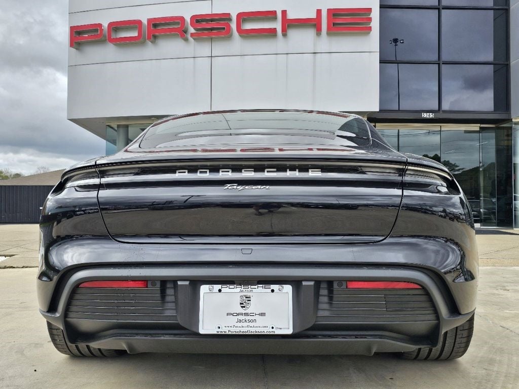 2024 Porsche Taycan DEMO